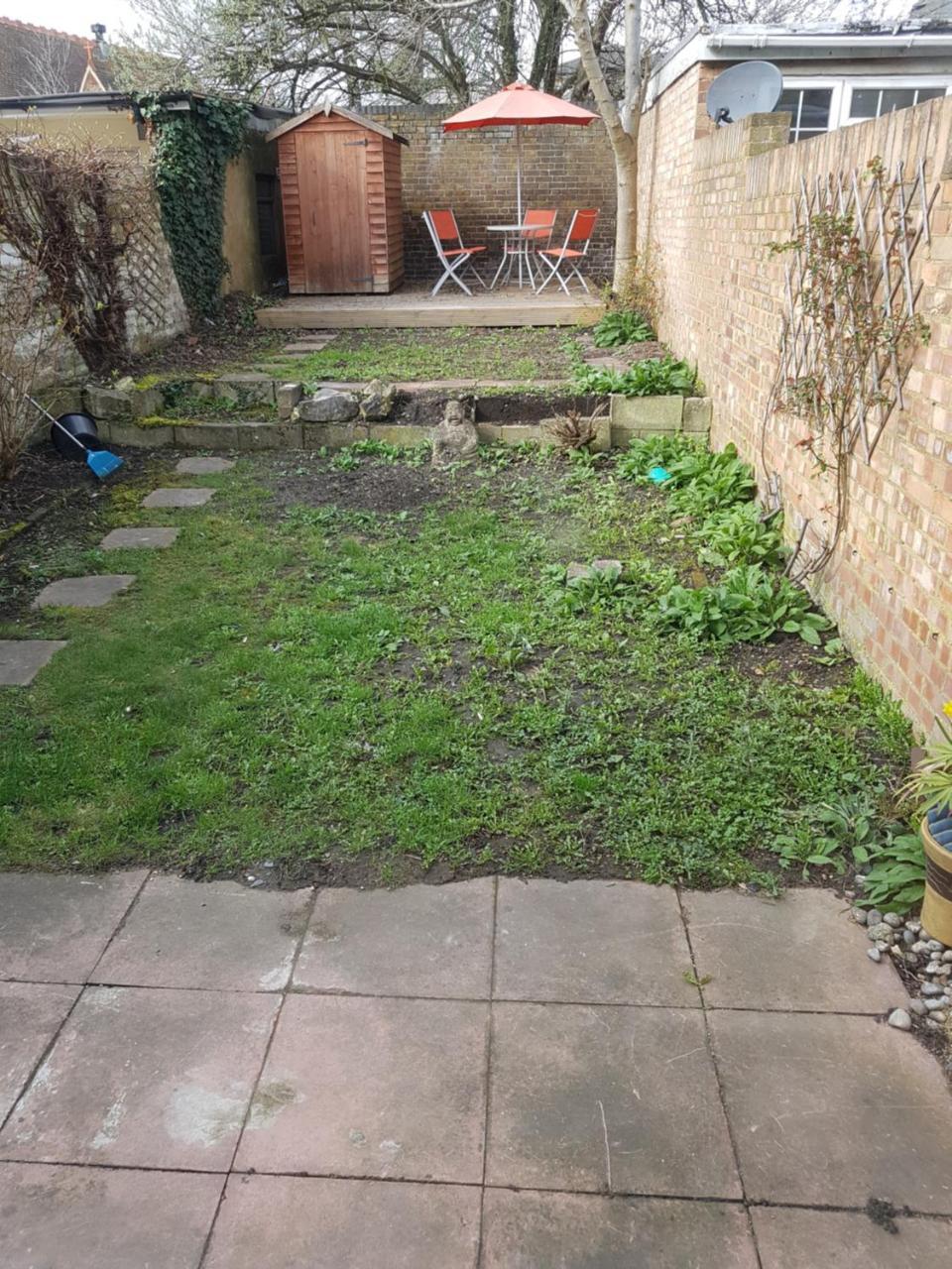 Slough Centre Townhouse With Driveway Parking For Up To Two Cars 아파트 외부 사진